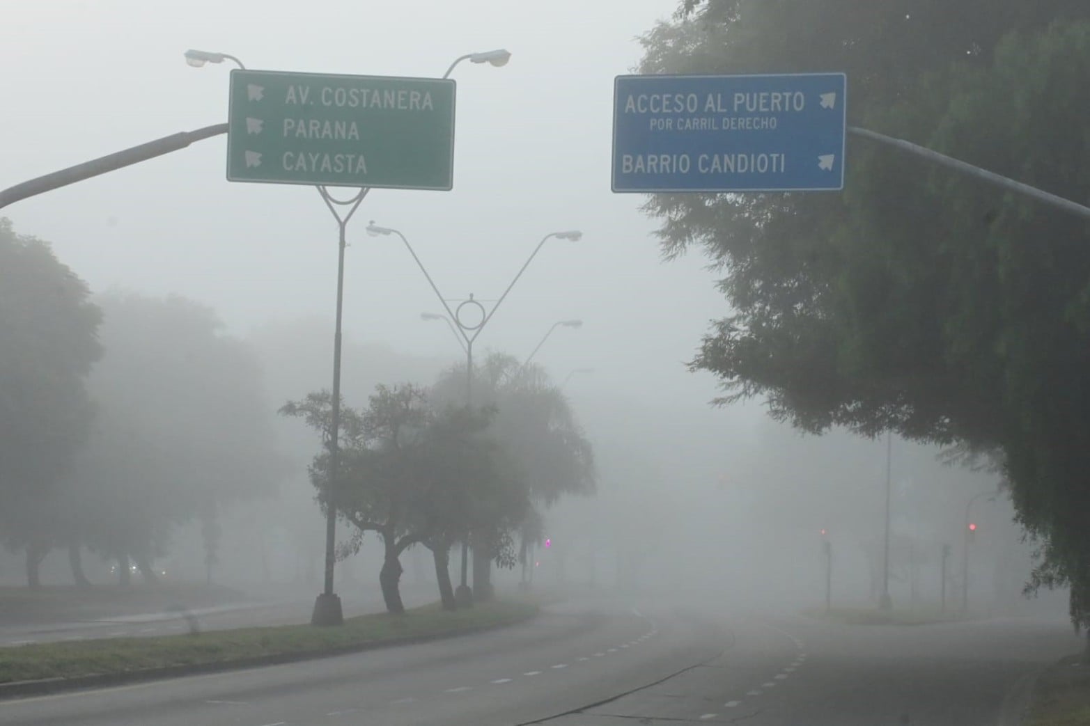 Lunes con neblina en la ciudad de Santa Fe Créditos: Flavio Raina