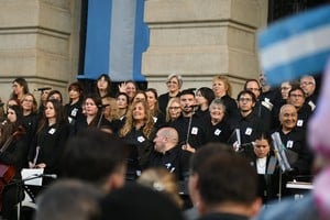 Celebraciones por el 216° aniversario de la Revolución de Mayo en Santa Fe