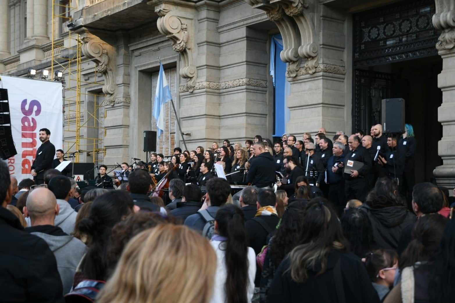 Celebraciones por el 216° aniversario de la Revolución de Mayo en Santa Fe
