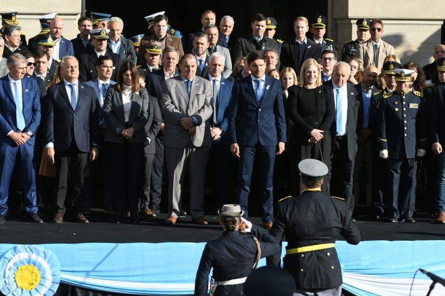 pullaro celebracion 216° aniversario de la revolución de mayo