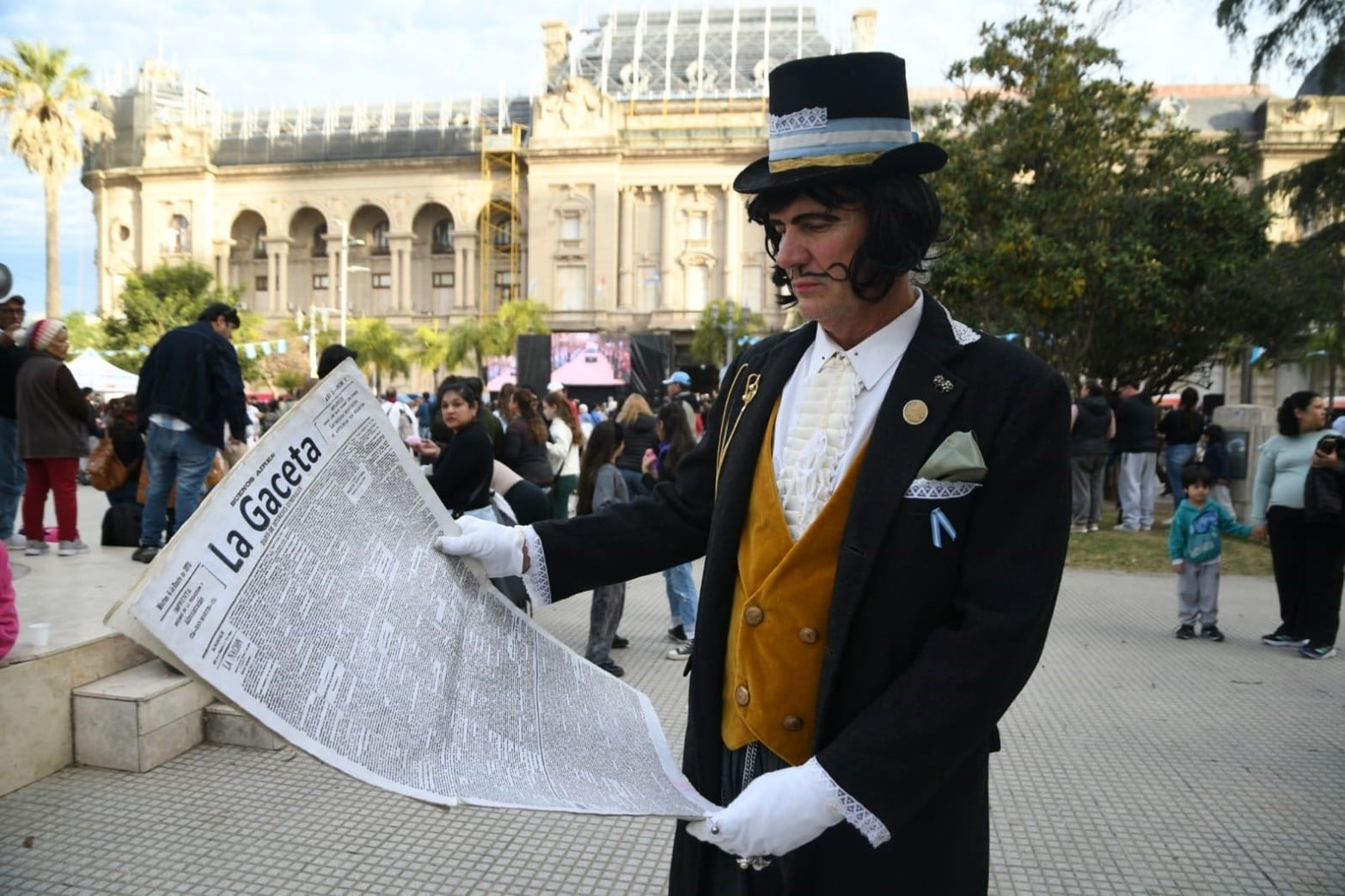 Celebraciones por el 216° aniversario de la Revolución de Mayo en Santa Fe
