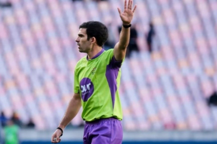 De Achaval estará dos partidos como árbitro principal y otros dos como asistente. Foto: Prensa UAR.