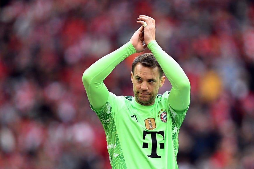 Soccer Football - Bundesliga - Bayern Munich v FC Cologne - Allianz Arena, Munich, Germany - May 16, 2026
Bayern Munich's Manuel Neuer celebrates after winning the Bundesliga REUTERS/Angelika Warmuth DFL REGULATIONS PROHIBIT ANY USE OF PHOTOGRAPHS AS IMAGE SEQUENCES AND/OR QUASI-VIDEO.