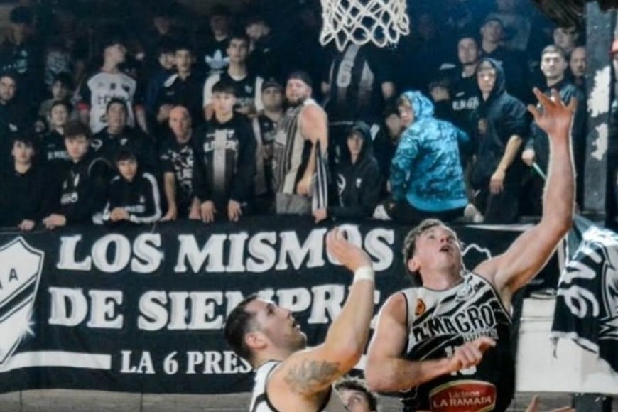 Aplastante goleada de Almagro en el clásico esperancino