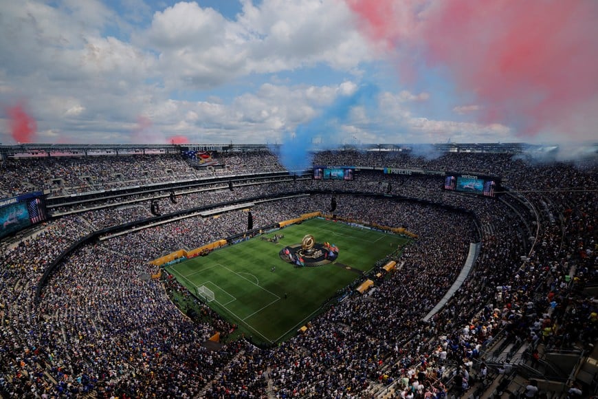 FILE PHOTO: Soccer Football - FIFA Club World Cup - Final - Chelsea v Paris St Germain - MetLife Stadium, East Rutherford, New Jersey, U.S. - July 13, 2025
General view inside the stadium before the match REUTERS/Brian Snyder/File Photo
