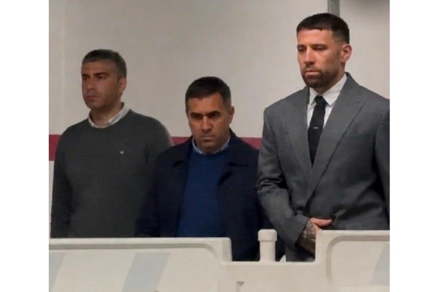 nicolas otamendi