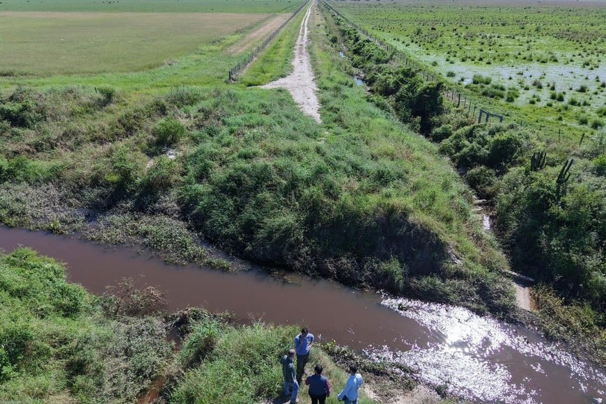 Reconstruirán una alcantarilla sobre el Canal El Manolo para recuperar la conectividad rural en Villa Ocampo