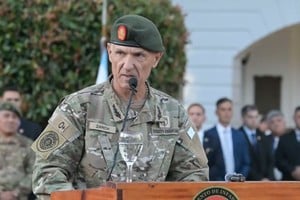 Zarich anunció aumento de fondos para hospitales militares a partir de 2027.