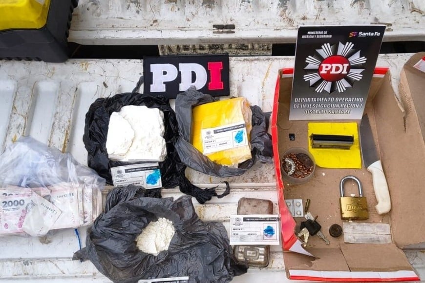 Parte de los elementos incautados durante el operativo. Foto: El Litoral