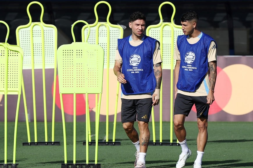 Soccer Football - Copa America 2024 - Argentina Training - Florida International University, Miami, Florida, United States - June 28, 2024
Argentina's Gonzalo Montiel and Argentina's Exequiel Palacios during training REUTERS/Agustin Marcarian