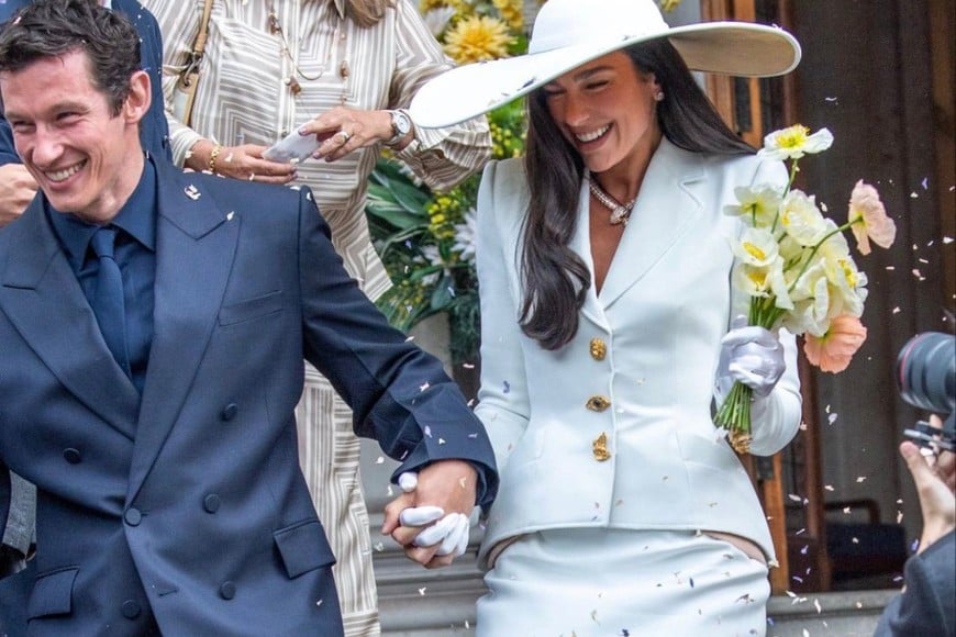 casamiento dua lipa callum turner