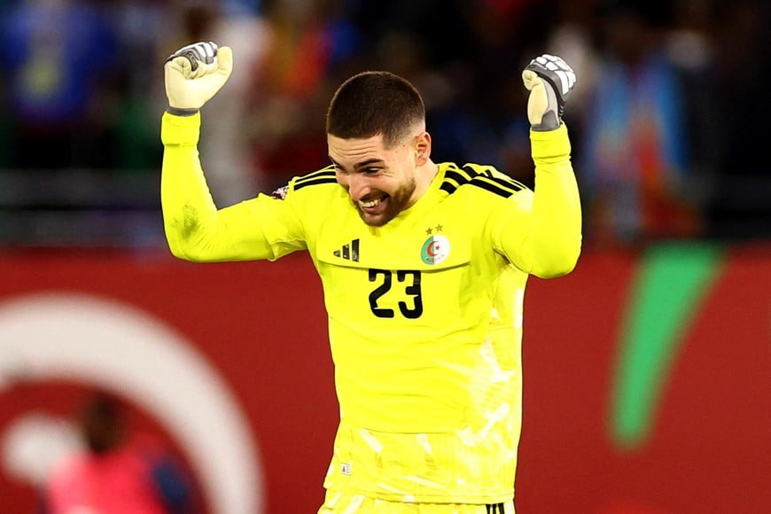 Soccer Football - CAF Africa Cup of Nations - Morocco 2025 - Round of 16 - Algeria v Democratic Republic of Congo - Moulay El Hassan Stadium, Rabat, Morocco - January 6, 2026
Algeria's Luca Zidane celebrates after the match REUTERS/Siphiwe Sibeko