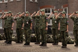 Máxima Zorreguieta completó la primera etapa de su entrenamiento militar.