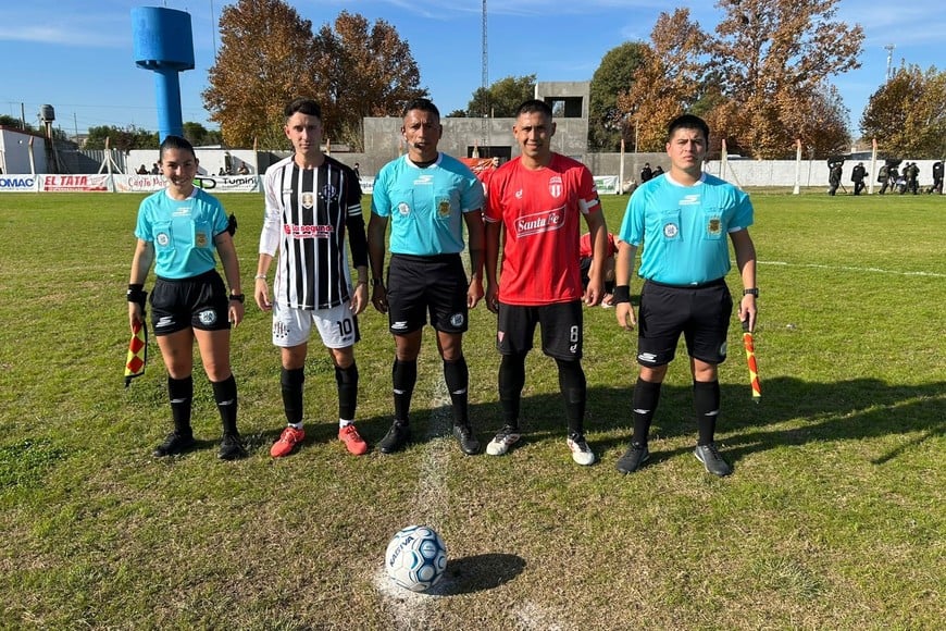 Sportivo Las Parejas será el rival de Timbuense en la próxima fase. Foto: Pablo Busso.