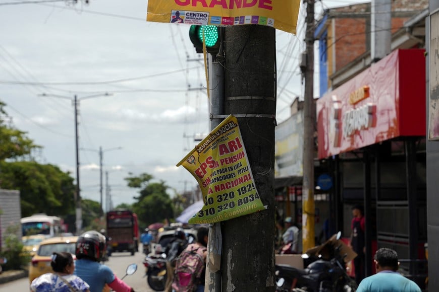A campaign sign for Colombian presidential candidate Paloma Valencia hangs on the street ahead of the first round of the presidential election to be held on May 31, in Santander de Quilichao, Colombia, May 30, 2026. REUTERS/Jair F. Coll