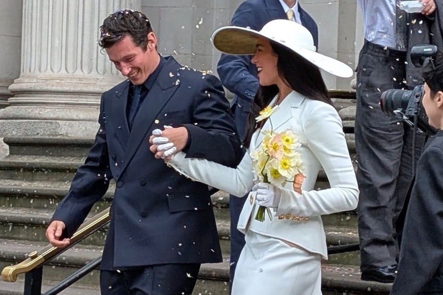 casamiento dua lipa callum turner