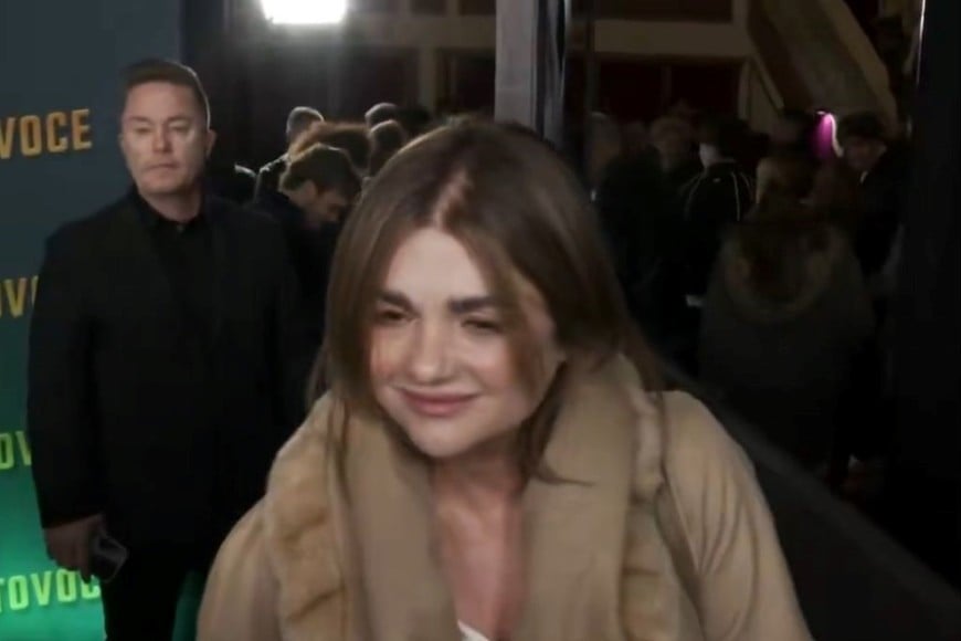 Araceli González habló con la prensa de su acercamiento a Adrián Suar