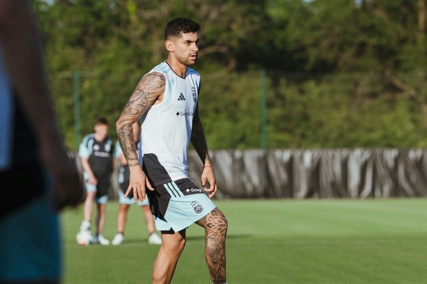 La Selección Argentina ya se entrena en Kansas. Crédito: AFA
