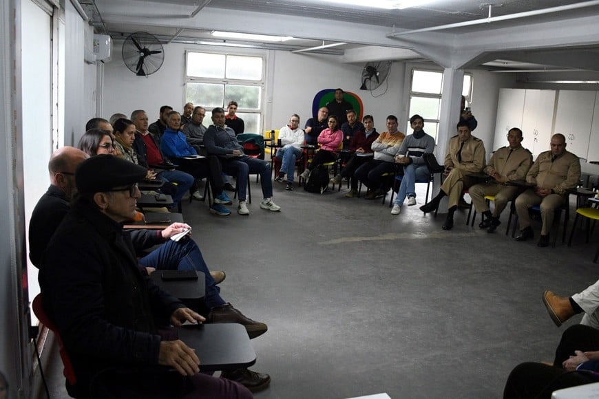 Concurrida fue la reunión de este martes por la mañana en Santa Fe Activa. MCSF.