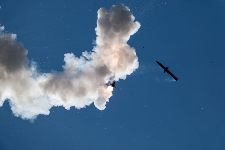 A faulty interceptor missile launched by Israel’s Iron Dome anti-missile system disintegrates above southern Lebanon, shortly after being launched by Israel, as seen from the israeli side of the Israel-Lebanon border, in northern Israel, June 1, 2026. REUTERS/Amir Cohen