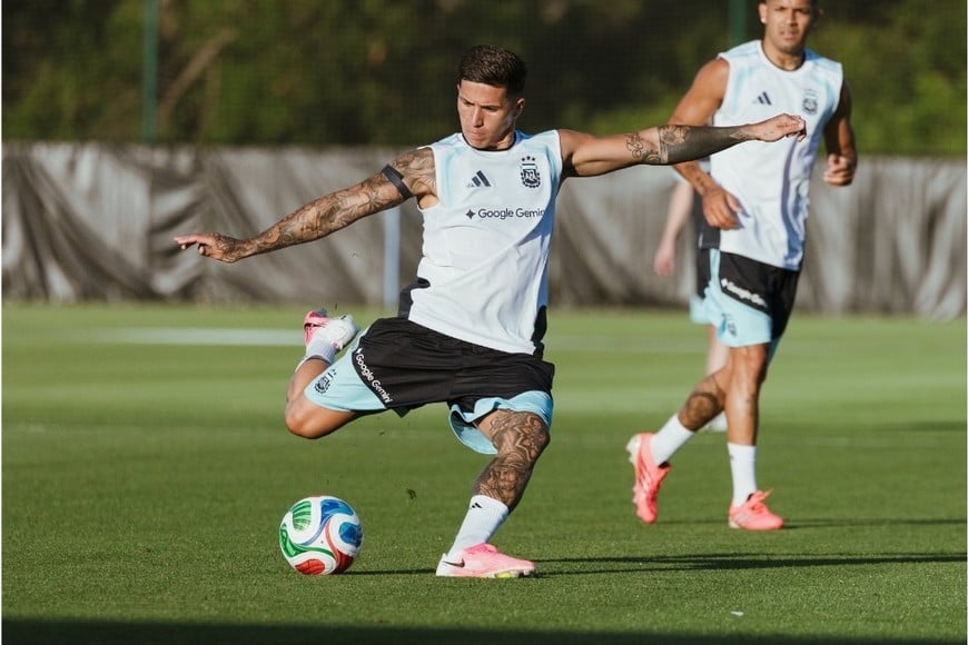 La Selección Argentina ya se entrena en Kansas. Crédito: AFA