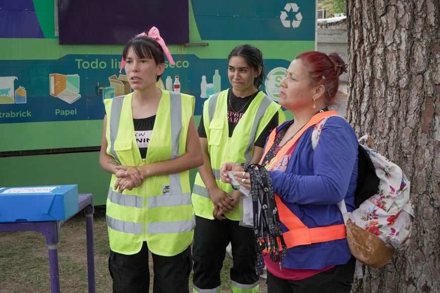Trabajadores pasaron de la informalidad a tareas seguras de clasificación y reciclaje.