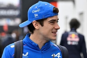 El piloto argentino se prepara para el Gran Premio de Mónaco, buscando afianzar a Alpine en la zona de puntos. Foto: REUTERS / Jennifer Gauthier.