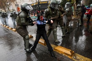 La masiva protesta estudiantil se suma a un inicio de mandato complejo para el Ejecutivo chileno, REUTERS/Pablo Sanhueza