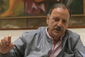 Ricardo Quintela anunció el regreso de la cuasimoneda en La Rioja.