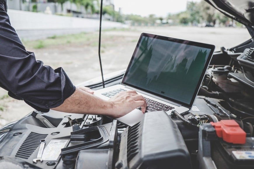 El sistema de control vehicular sigue bajo revisión.