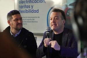 El legislador Joaquín Blanco impulsa leyes para fomentar la movilidad eléctrica en Santa Fe, ofreciendo tarifas reducidas y ampliando la infraestructura de carga.