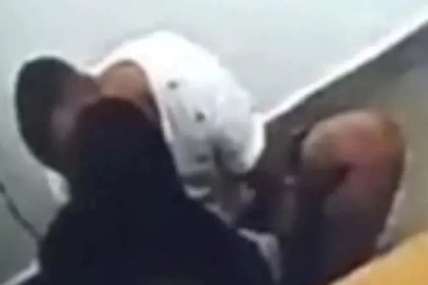 beso mariel suarez preso