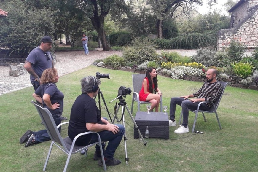 Silvia Majul: En un rodaje con Abel Pintos