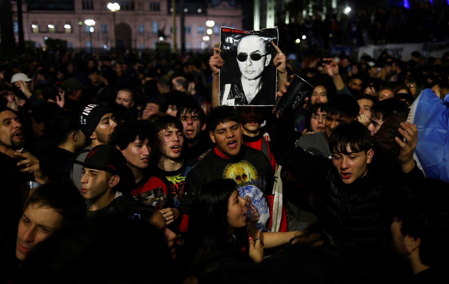 Homenaje al Indio Solari en la Plaza de Mayo.