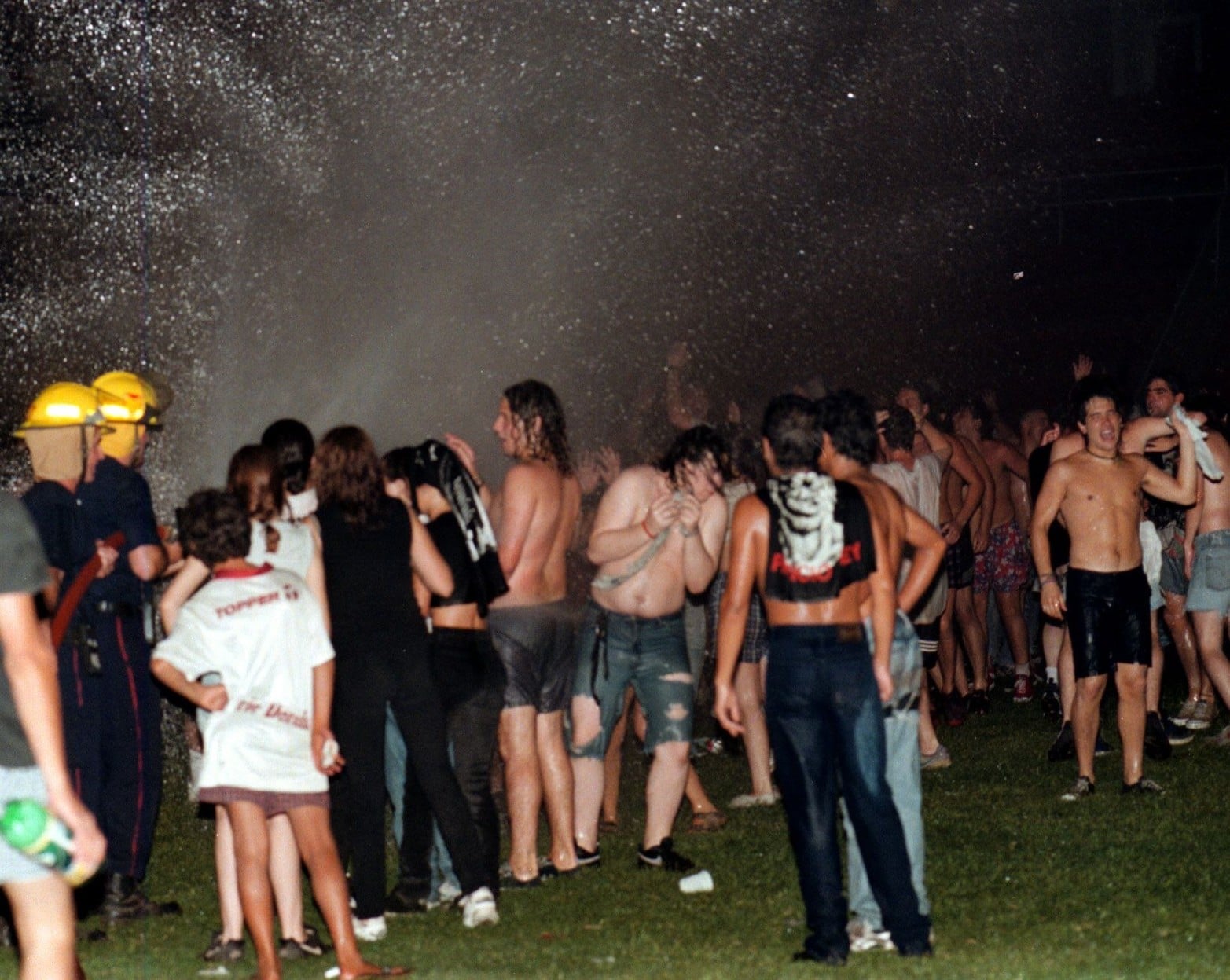 El publico ricotero soportando el calor era diciembre de 1996