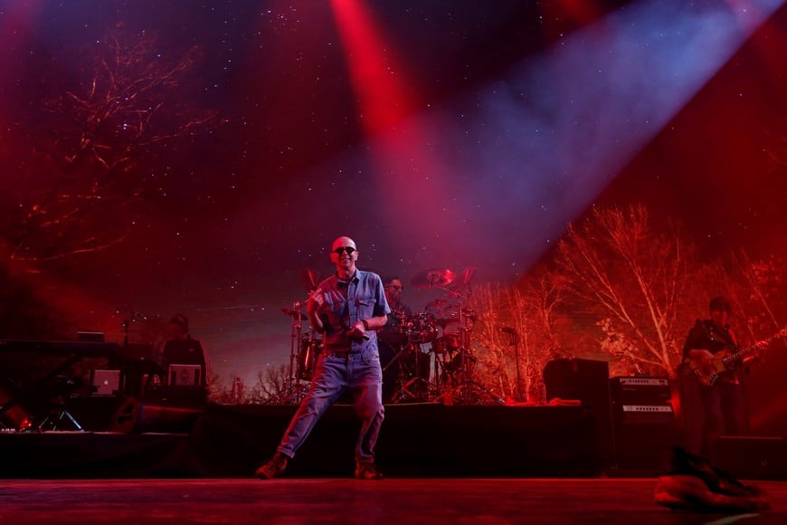 Argentine singer Carlos Alberto Solari, known as Indio Solari, performs in Olavarria, Buenos Aires province, Argentina, March 11, 2017. Solari died at the age of 77 on June 5, 2026, according to local media. REUTERS/Agustin Marcarian