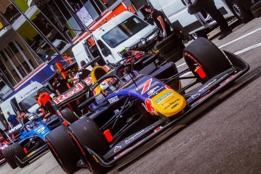 El piloto argentino de MP Motorsport llegó al trazado urbano de Montecarlo con el desafío de adaptarse rápidamente