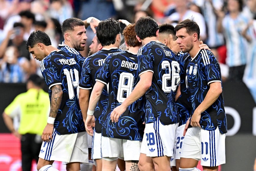 Soccer Football - International Friendly - Argentina v Honduras - Kyle Field, College Station, Texas, U.S. - June 6, 2026
Argentina's Lautaro Martinez celebrates scoring their first goal with teammates IMAGN IMAGES via Reuters/Maria Lysaker