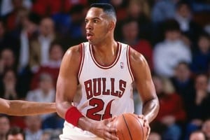 El exjugador de la NBA murió a los 59 años y la liga confirmó la noticia.