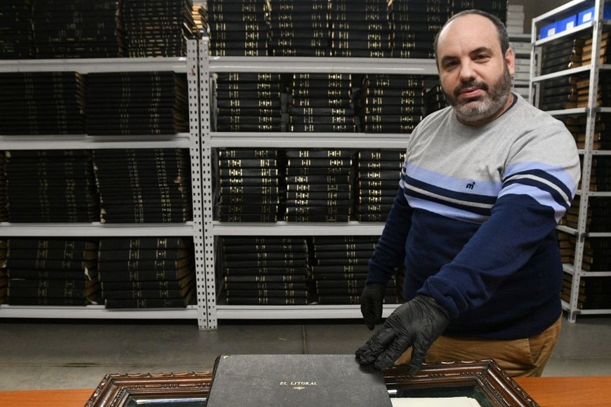 Mariano Rinaldi | Día Internacional de los Archivos | Hermeroteca EL Foto: Manuel Fabatía