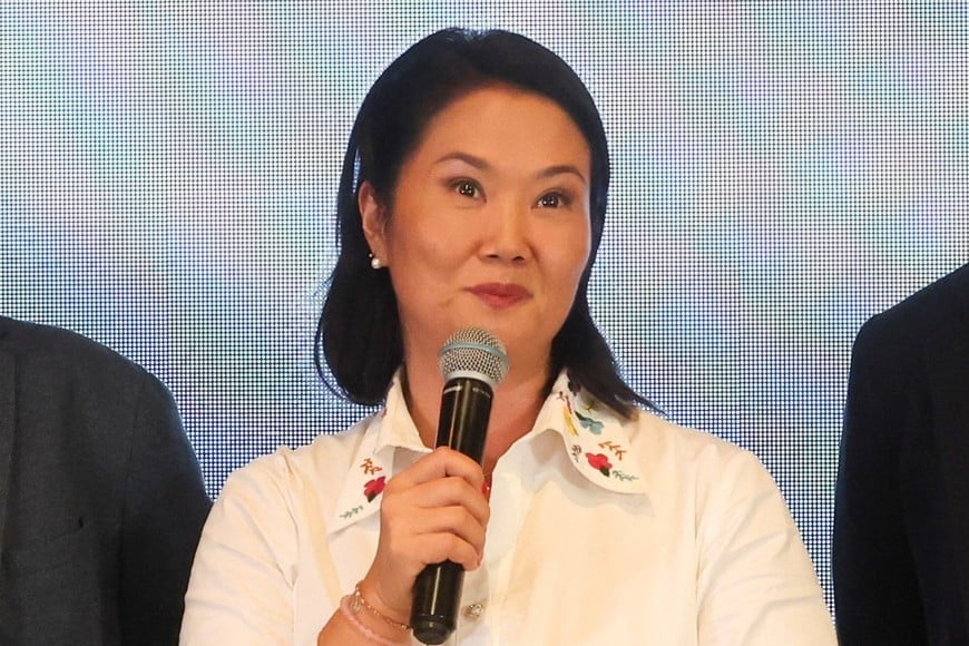 Conservative presidential candidate Keiko Fujimori addresses supporters following early results of the runoff against left-wing candidate Roberto Sanchez, in Lima, Peru June 7, 2026. REUTERS/Alessandro Cinque