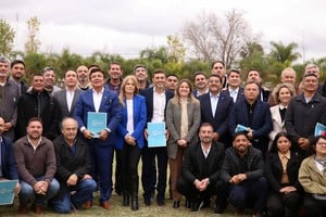 Dirigentes del PJ santafesino y bonaerense confluyeron en Pérez buscando armar alternativas en nuestra provincia. Foto: Vamos