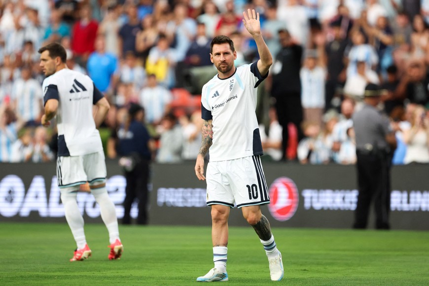 Jun 9, 2026; Auburn, Alabama, USA; Argentina forward Lionel Messi (10) waves to fans before the game against Iceland during a Road to 26 men's international friendly at Jordan-Hare Stadium. Mandatory Credit: John Reed-Imagn Images