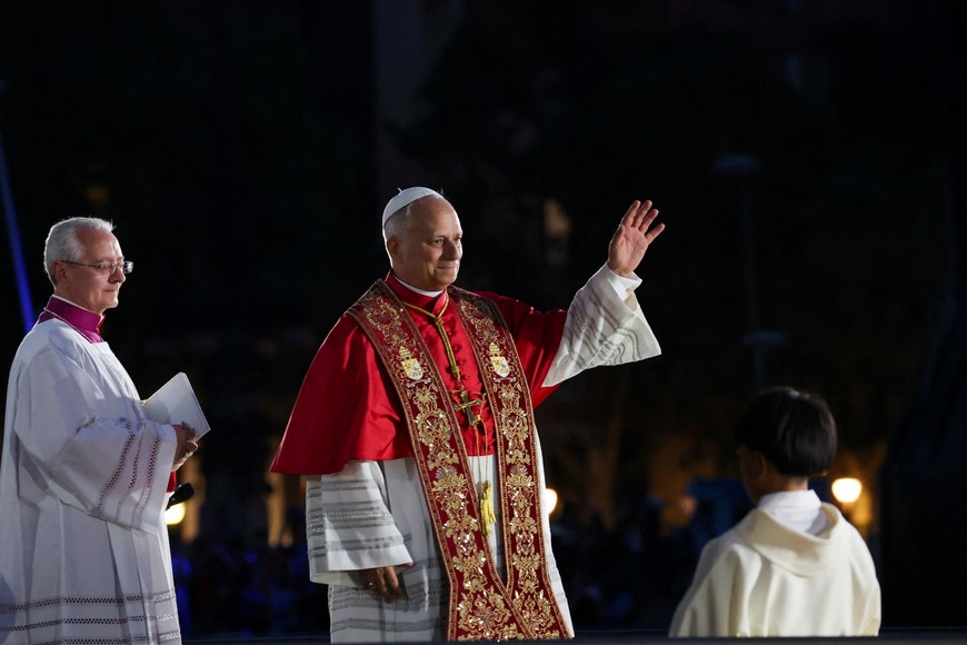 Pope Leo XIV looks on during the blessing and inauguration of the Tower of Jesus Christ after celebrating Holy Mass at the Basilica of the Sagrada Familia during his apostolic journey in Barcelona, Spain, June 10, 2026. REUTERS/Bruna Casas