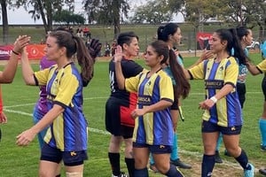 El Quillá y Colón no se sacaron diferencias en la ida. Foto: Luciano Villarroel.