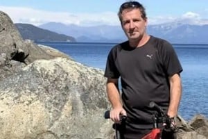 La víctima realizaba un circuito cercano al cerro goye y a la Laguna Negra cuando perdió el control de la bicicleta.