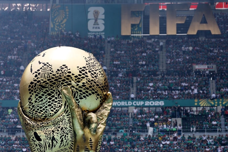 Soccer Football - FIFA World Cup 2026 - Group A - Mexico v South Africa - Estadio Azteca, Mexico City, Mexico - June 11, 2026
General view of a replica World Cup trophy during the opening ceremony before the match REUTERS/Kai Pfaffenbach