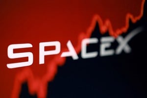 Tras el toque de campana en la icónica sede del Nasdaq en Times Square, la valoración de mercado de SpaceX se situará en 1,8 billones de dólares. REUTERS/Dado Ruvic