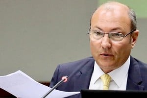 Está acusado por el supuesto dictado de resoluciones a cambio de coimas, y maniobras de ocultamiento.