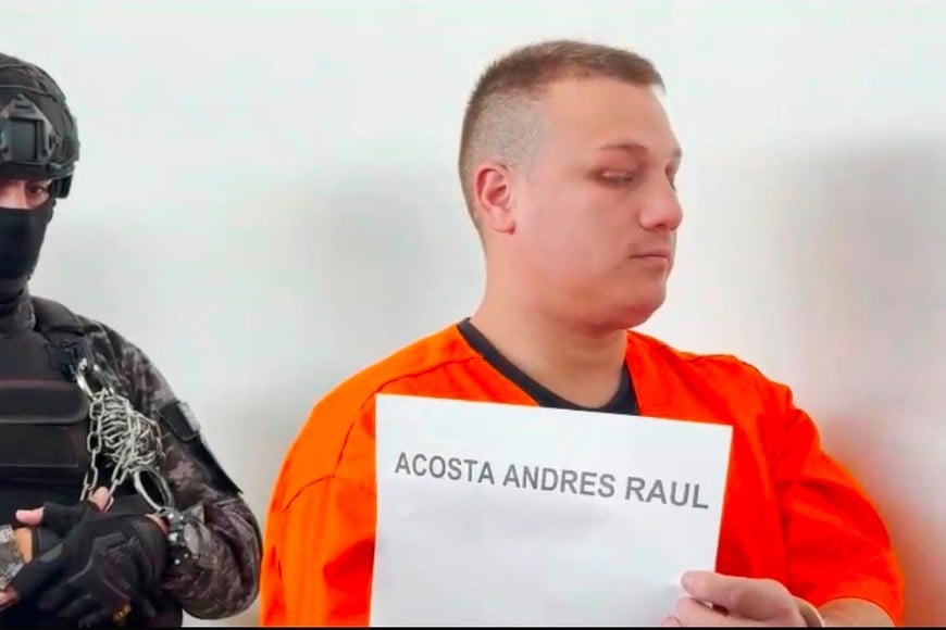 Fuerte operativo federal para trasladar a Santa Fe al "Plin" Acosta